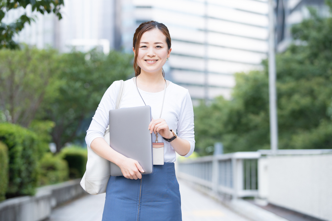 japanese business woman